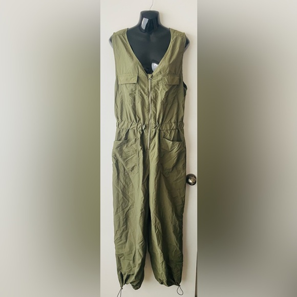 Madden women’s jumpsuit - Picture 1 of 8